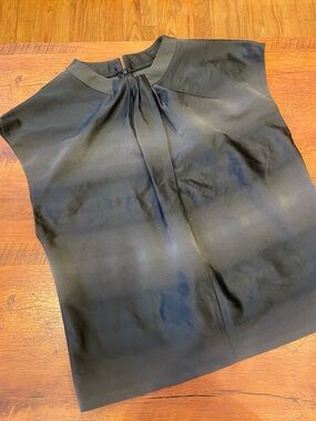 Classic Black Sleeveless Women's Top